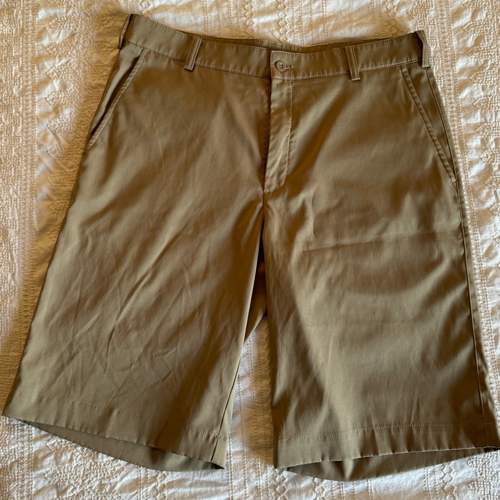 Nike golf shorts rn#56323 ca#05553
